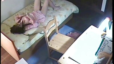 หญิงสาวสะบัดออกอย่างต่อเนื่องจนได้รับสเปิร์มเต็มปาก หนัง โป๊ วิดีโอ