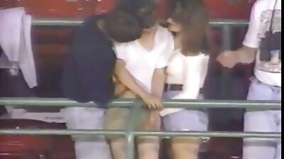 สาวรัสเซียผิวแทน วิดีโอ โปั fucks กับผู้ชายในห้องครัวในรอยแตกทั้งหมด