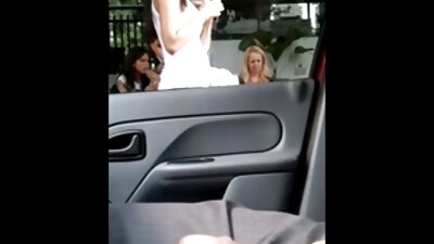 สาวเงี่ยนสองคนกำลังเหงื่อออกขณะร่วมเพศกับ strapon วิดีโอ ผู้ใหญ่ ภาพ คม ชัด