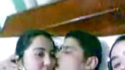 สาวเอเชียเลียหีและตูดของกันและกัน หนัง โป้ วิดีโอ